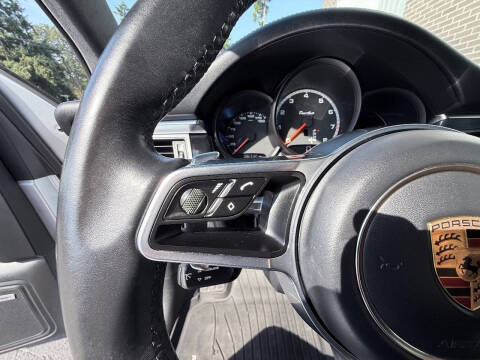 2016 Porsche Macan Turbo