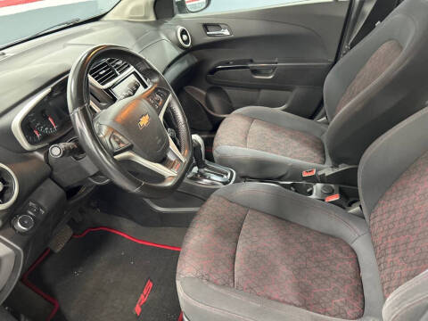 2017 Chevrolet Sonic LT Auto