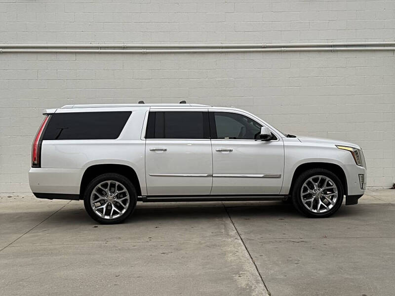 2017 Cadillac Escalade ESV Premium Luxury