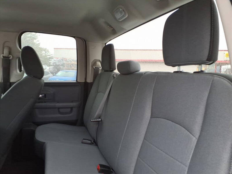 2024 RAM 1500 Classic SLT