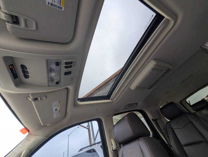 2014 Cadillac Escalade Platinum