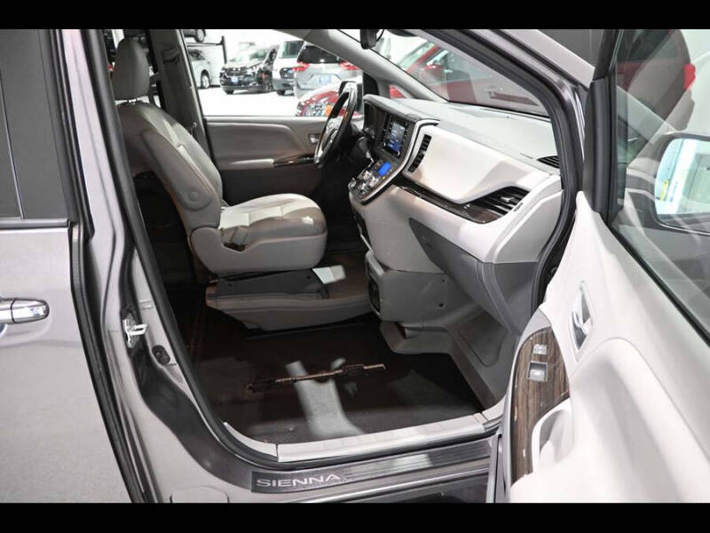 2020 Toyota Sienna