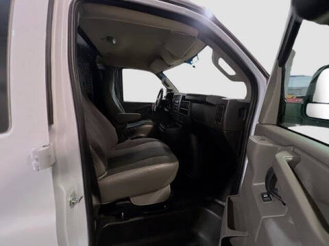 2024 Chevrolet Express 2500