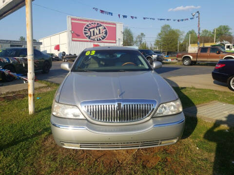 2003 Lincoln Town Car for sale at AUTOPLEX 528 LLC in Huntsville AL