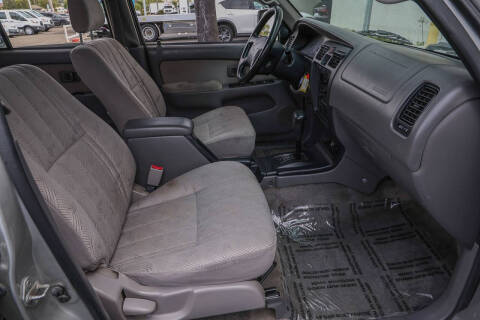2002 Toyota 4Runner SR5
