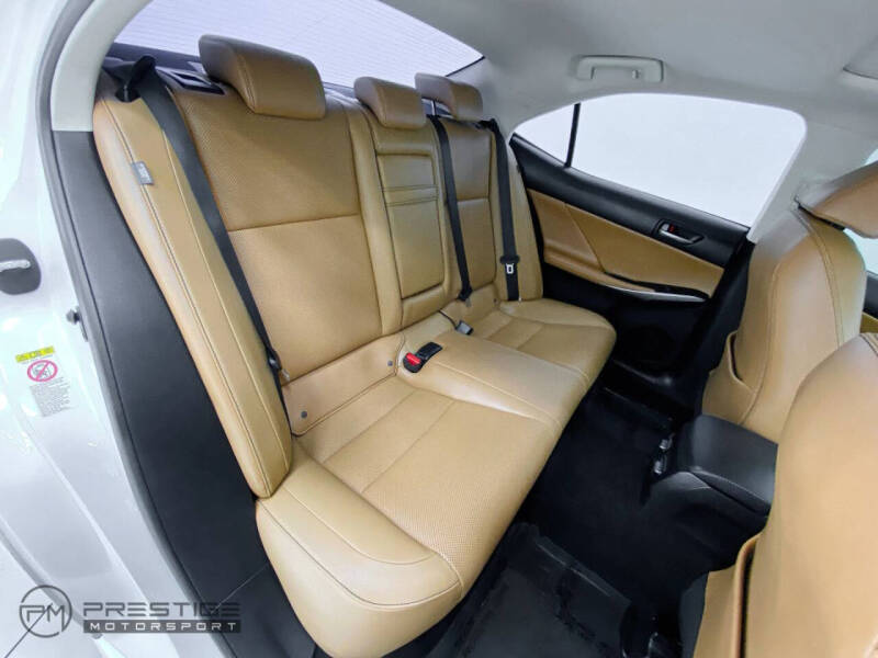 2017 Lexus IS 300