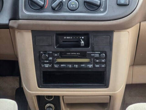 1998 Toyota Sienna CE