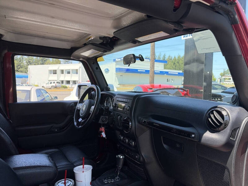 2012 Jeep Wrangler Sahara