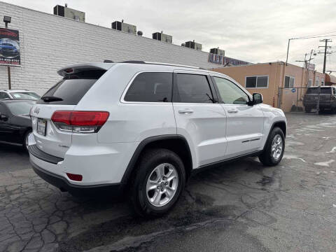 2017 Jeep Grand Cherokee Laredo