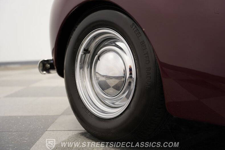 1940 Ford Deluxe