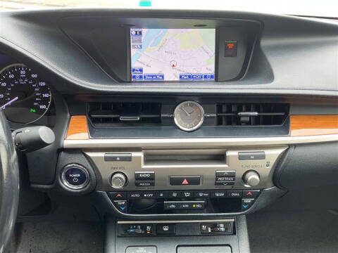 2014 Lexus ES 300h