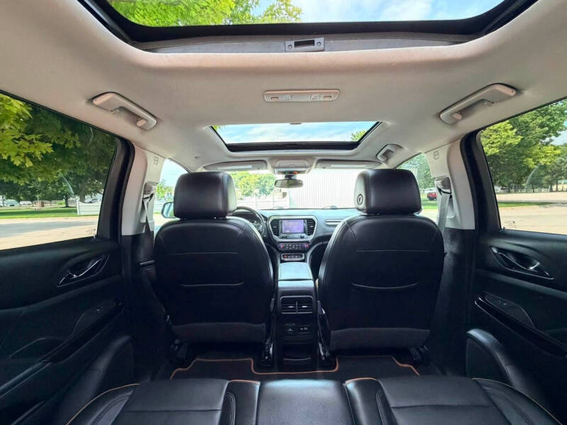 2020 GMC Acadia AT4