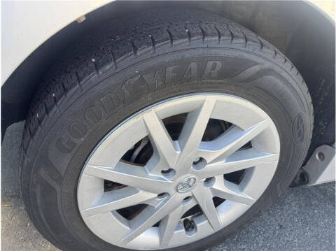 2012 Toyota Prius v Three