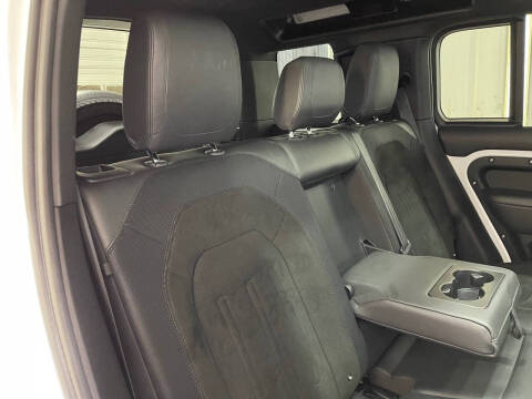 2022 Land Rover Defender 110 V8