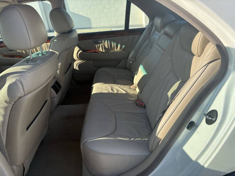 2001 Lexus LS 430