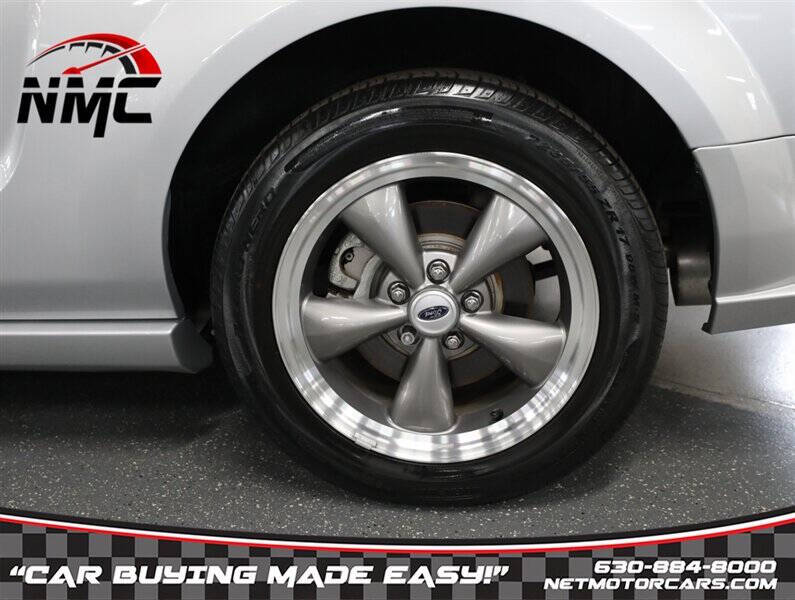 2005 Ford Mustang GT Premium