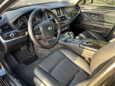 2016 BMW 5 Series 528i