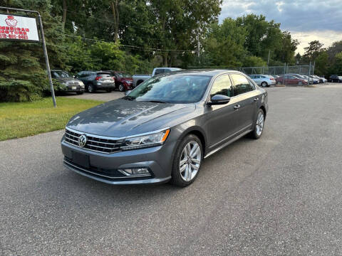 2017 Volkswagen Passat 1.8T SEL Premium