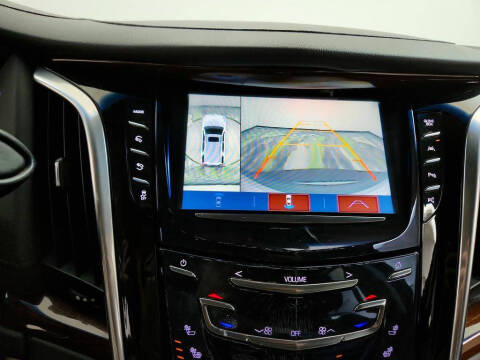 2019 Cadillac Escalade Luxury