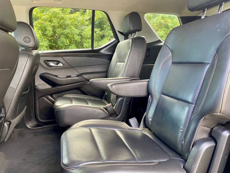 2020 Chevrolet Traverse LT Leather
