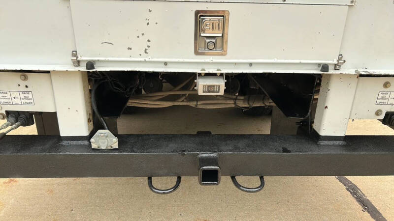 2020 Freightliner M2 106