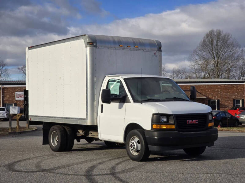 2017 GMC Savana 3500