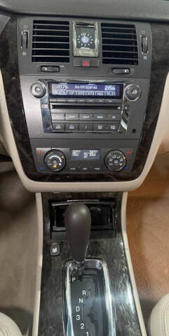 2010 Cadillac DTS Luxury Collection