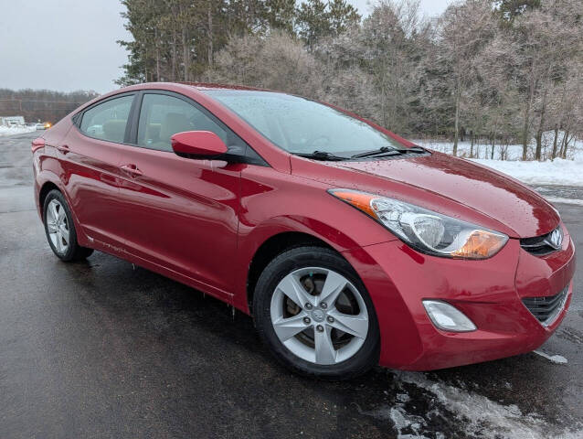 2012 Hyundai Elantra GLS's photo