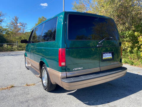 2000 Chevrolet Astro LS