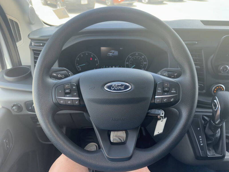 2025 Ford Transit 250