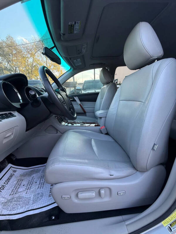 2012 Toyota Highlander Limited