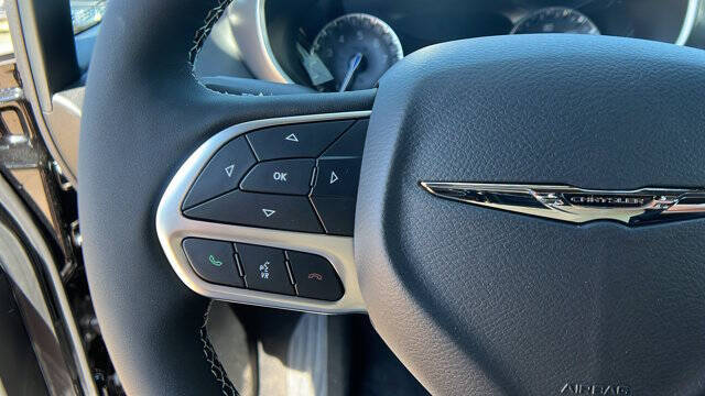 2026 Chrysler Voyager LX