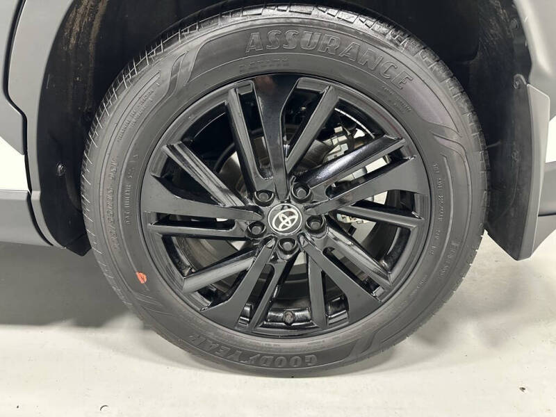 2025 Toyota Corolla Cross Hybrid Nightshade