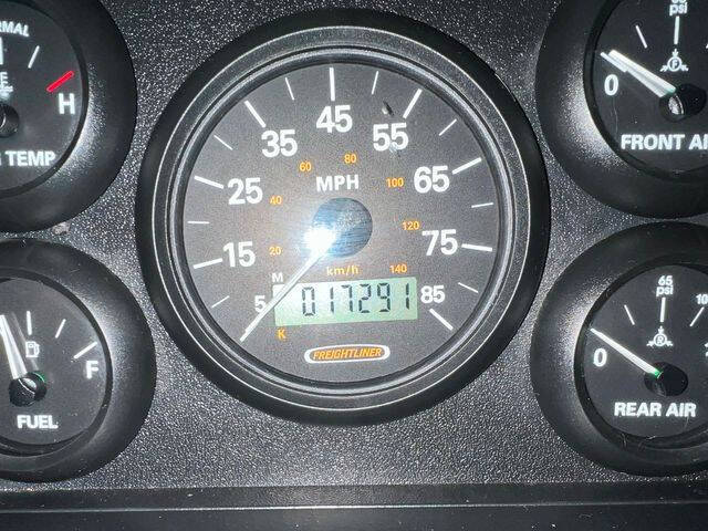 2002 Freightliner XC Chassis