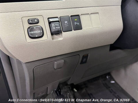 2013 Toyota Sienna XLE 8-Passenger