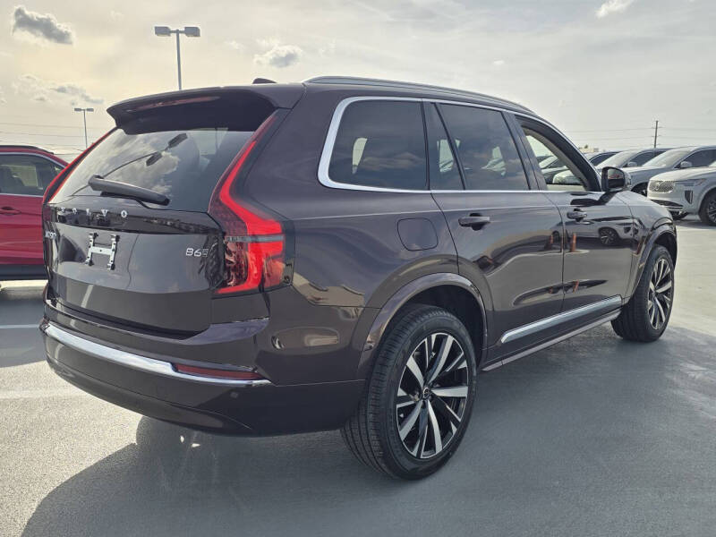 2025 Volvo XC90 B6 Core Bright Theme