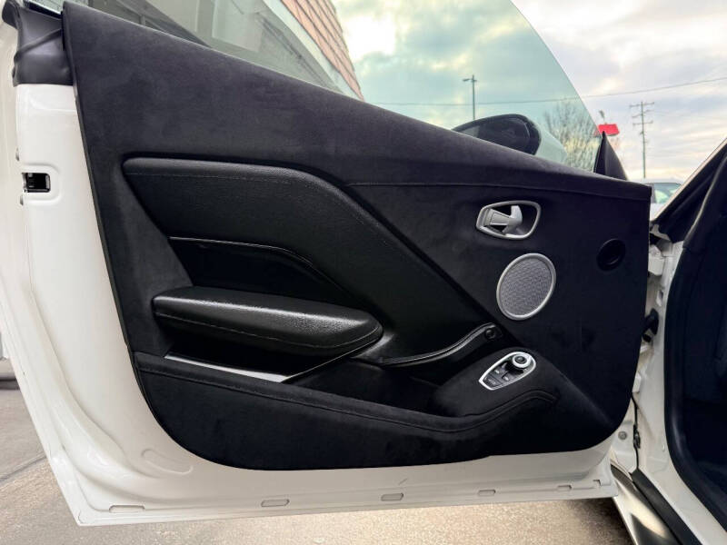 2020 Aston Martin Vantage