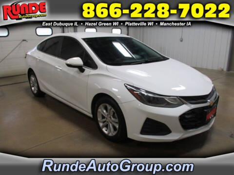 2019 Chevrolet Cruze for sale at Runde PreDriven in Hazel Green WI