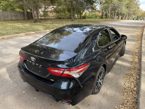 2018 Toyota Camry SE