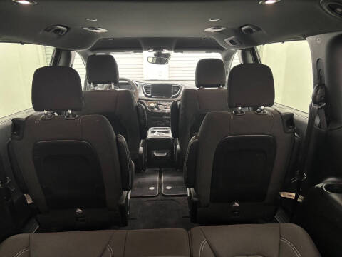 2022 Chrysler Pacifica Touring