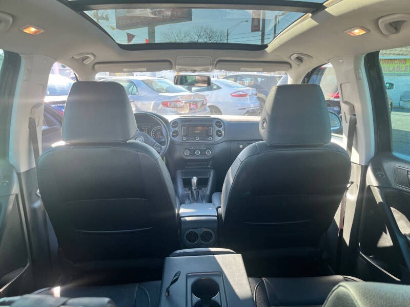 2012 Volkswagen Tiguan SE 4Motion