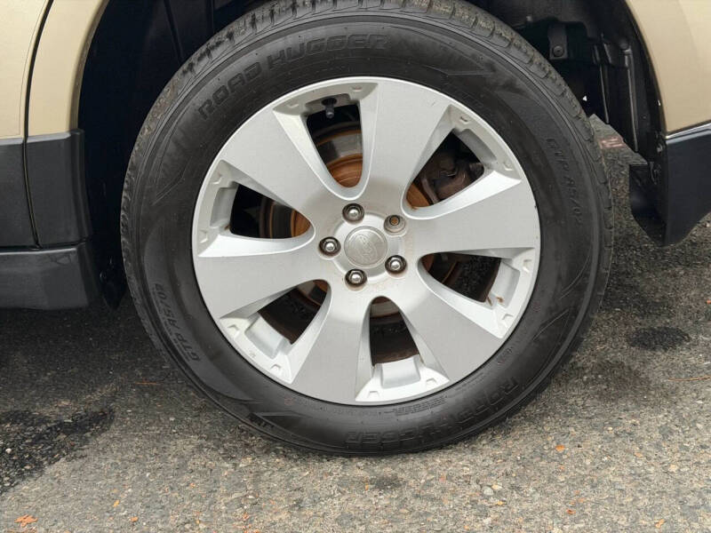 2010 Subaru Outback 2.5i Premium