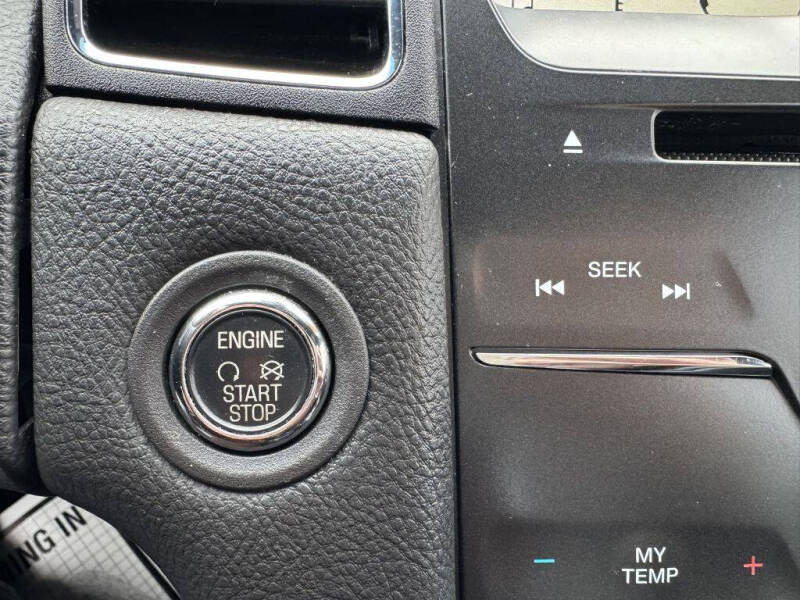 2018 Ford Taurus SEL