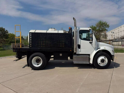 2019 Freightliner M2 106