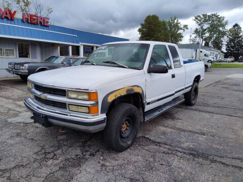 1996 Chevrolet C/K 2500 Series for sale at RIDE NOW AUTO SALES INC in Medina OH