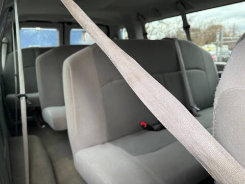 2010 Ford E-Series E-350 SD XLT