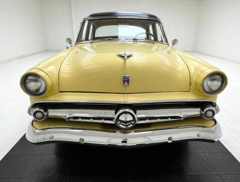 1954 Ford Crestline