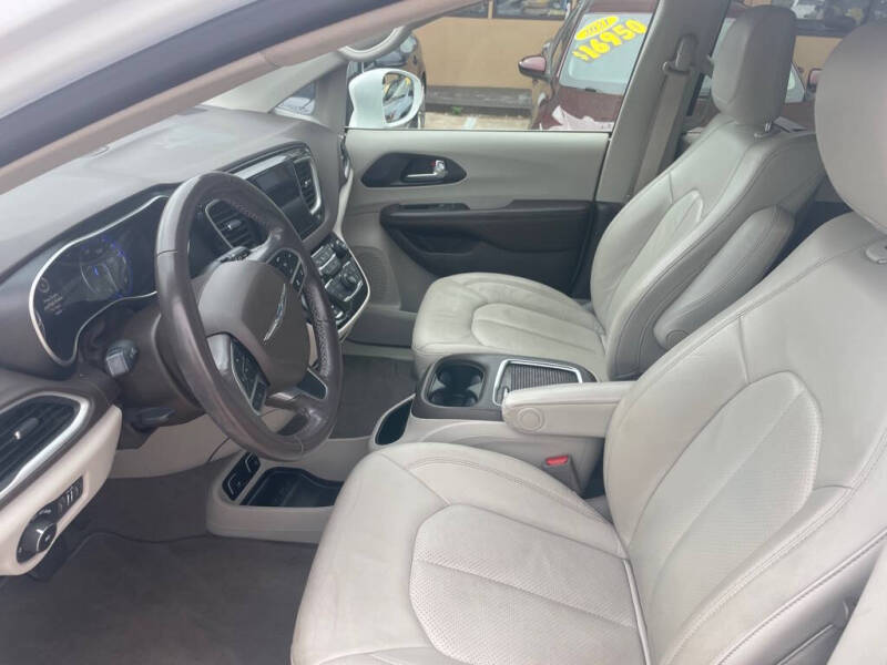 2020 Chrysler Pacifica Touring L Plus