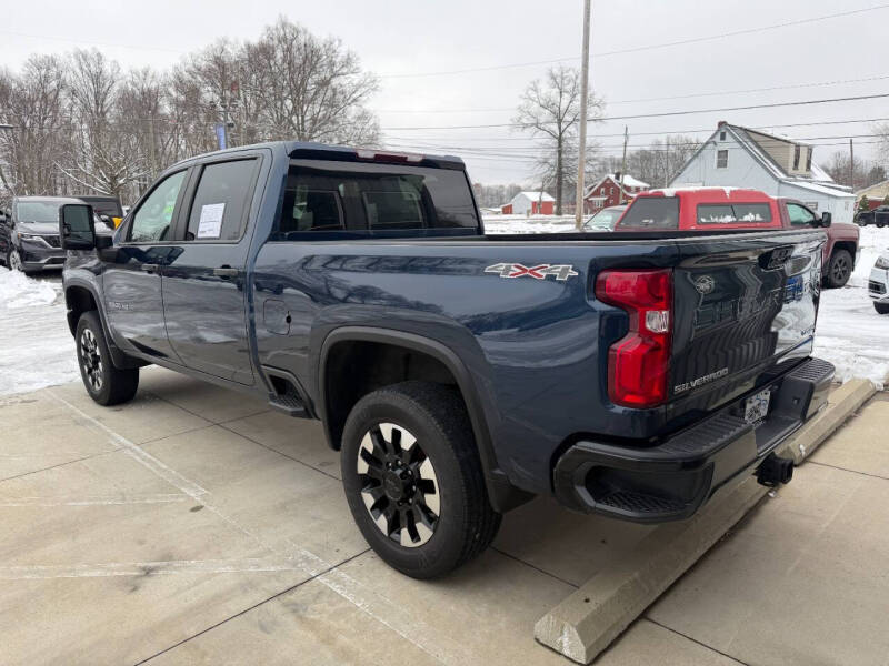 2020 Chevrolet Silverado 2500HD Custom photo 4