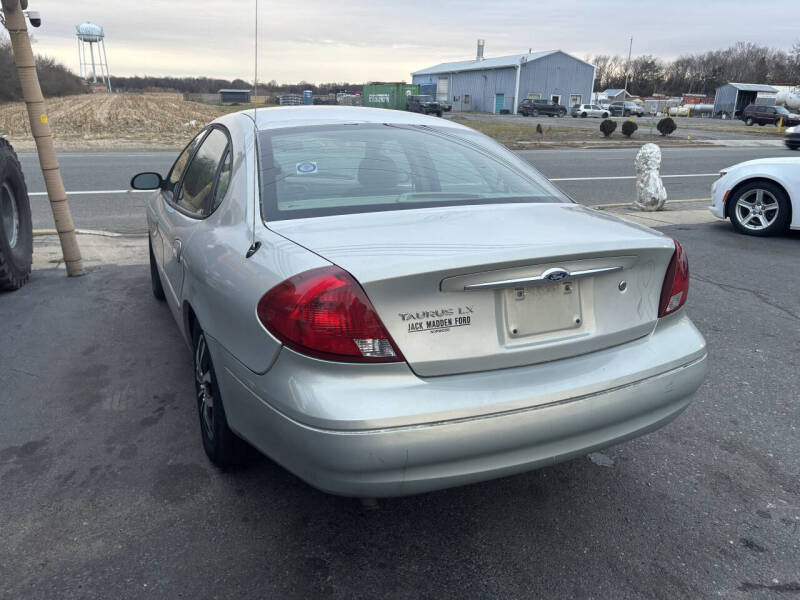 2003 Ford Taurus LX